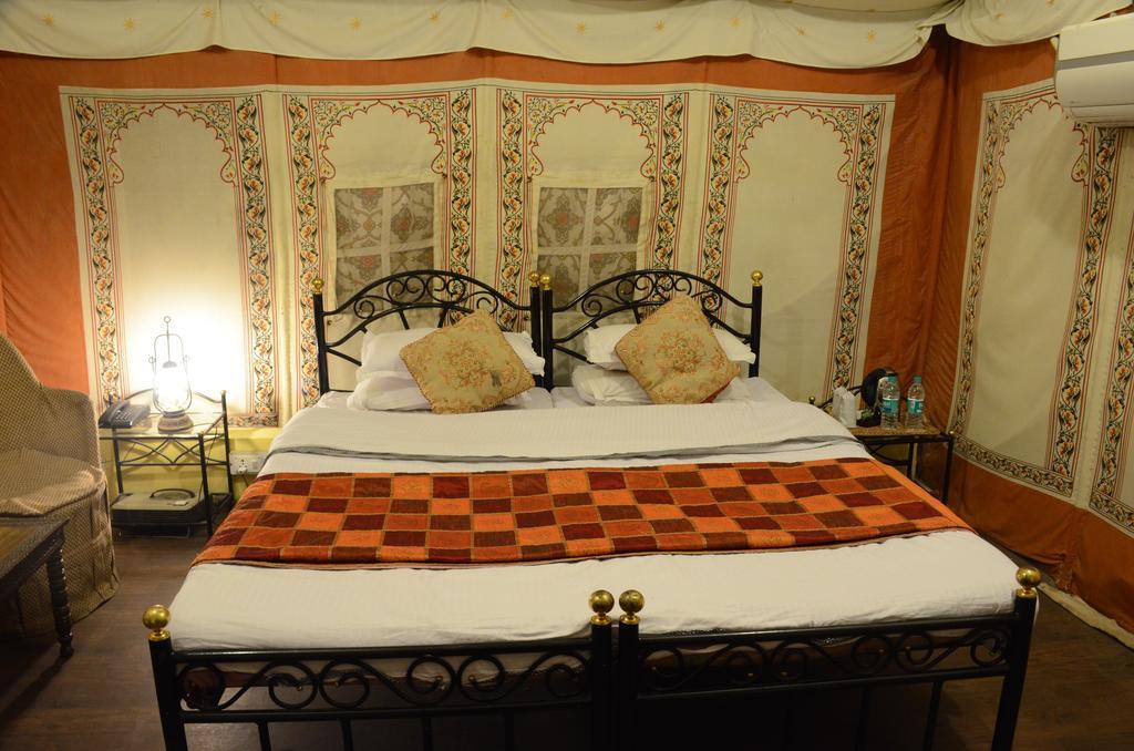 The Aravali Tent Resort Udajpur Pokoj fotografie